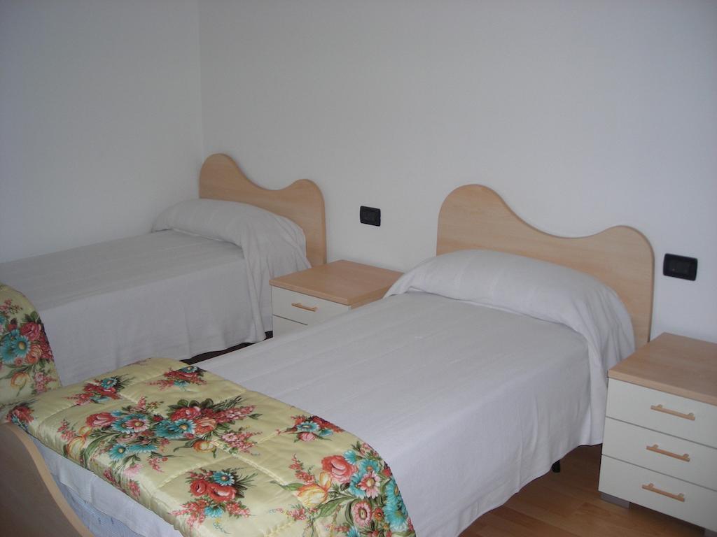 Agritur Giovanazzi Arco Zimmer foto