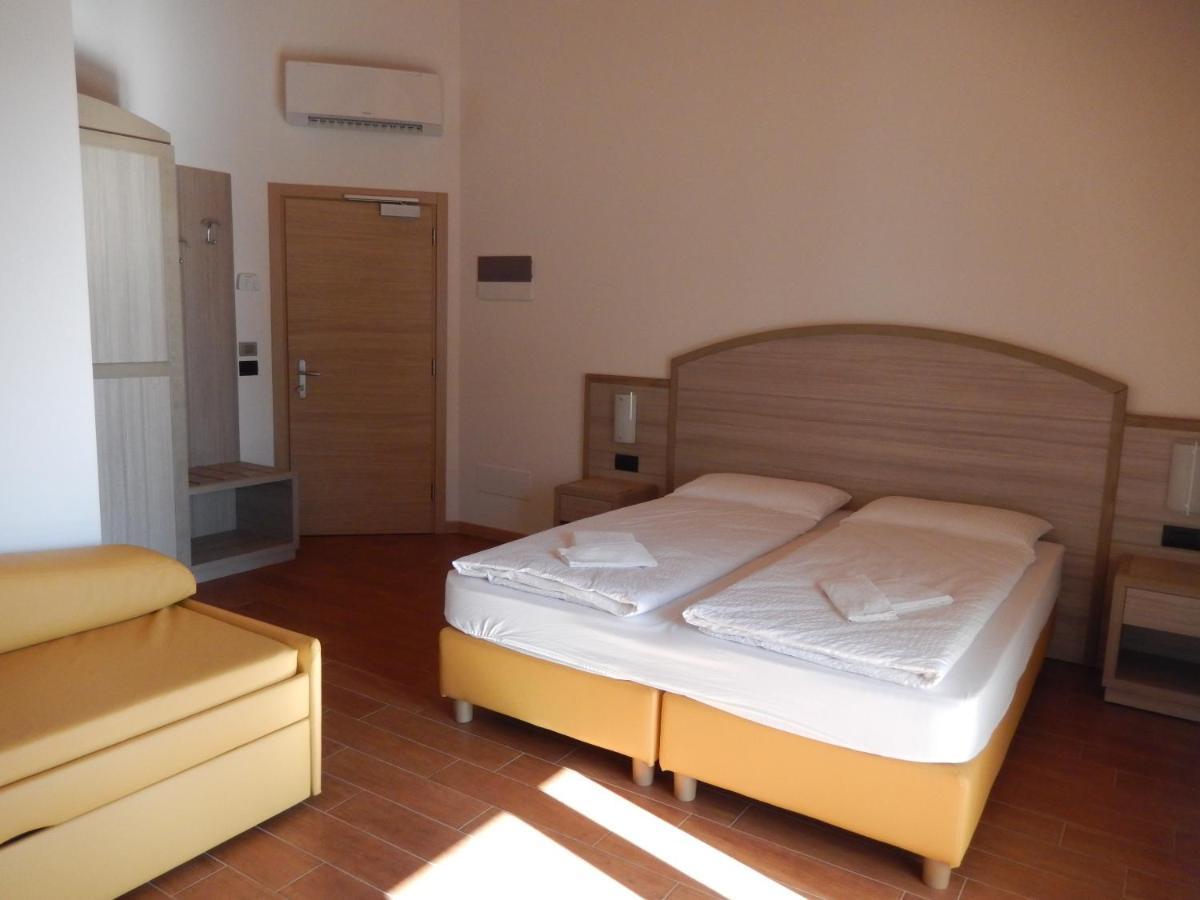 Agritur Giovanazzi Arco Zimmer foto